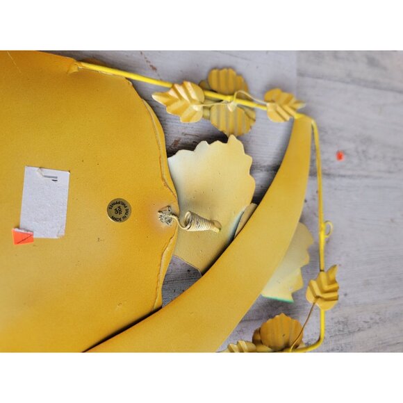 Vintage wizard of Oz sign cowardly lion hanging sign metal decor - Picture 8 of 8